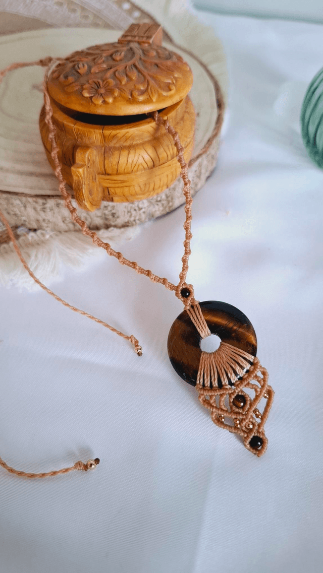 Collier Hestia